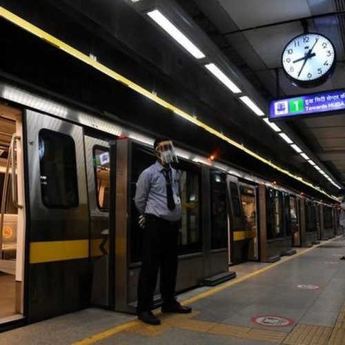 Delhi Metro launches free WiFi services at Yellow Line metro stations